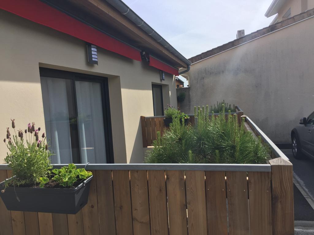 Les Du Centre Apartment